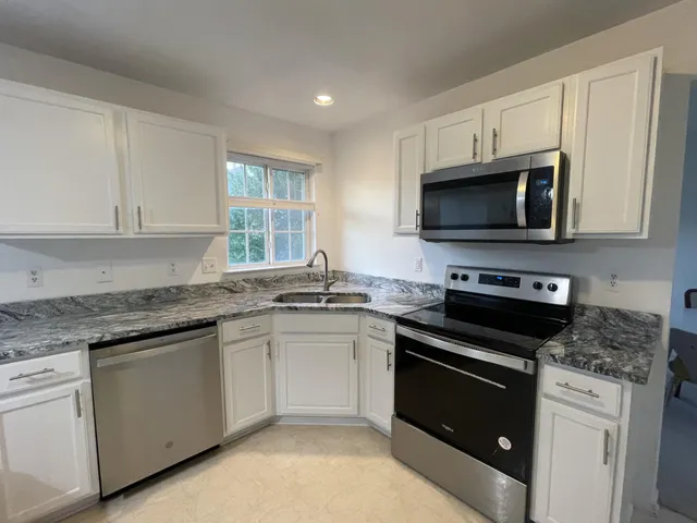 $3,200 | 1692 Scio Ridge Road, Ann Arbor, MI 48103