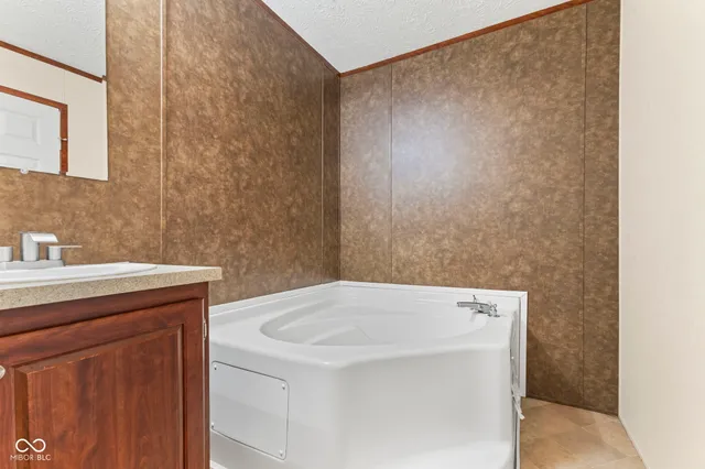 $234,000 | 9179 South County Road 375 West, Reelsville, IN 46171