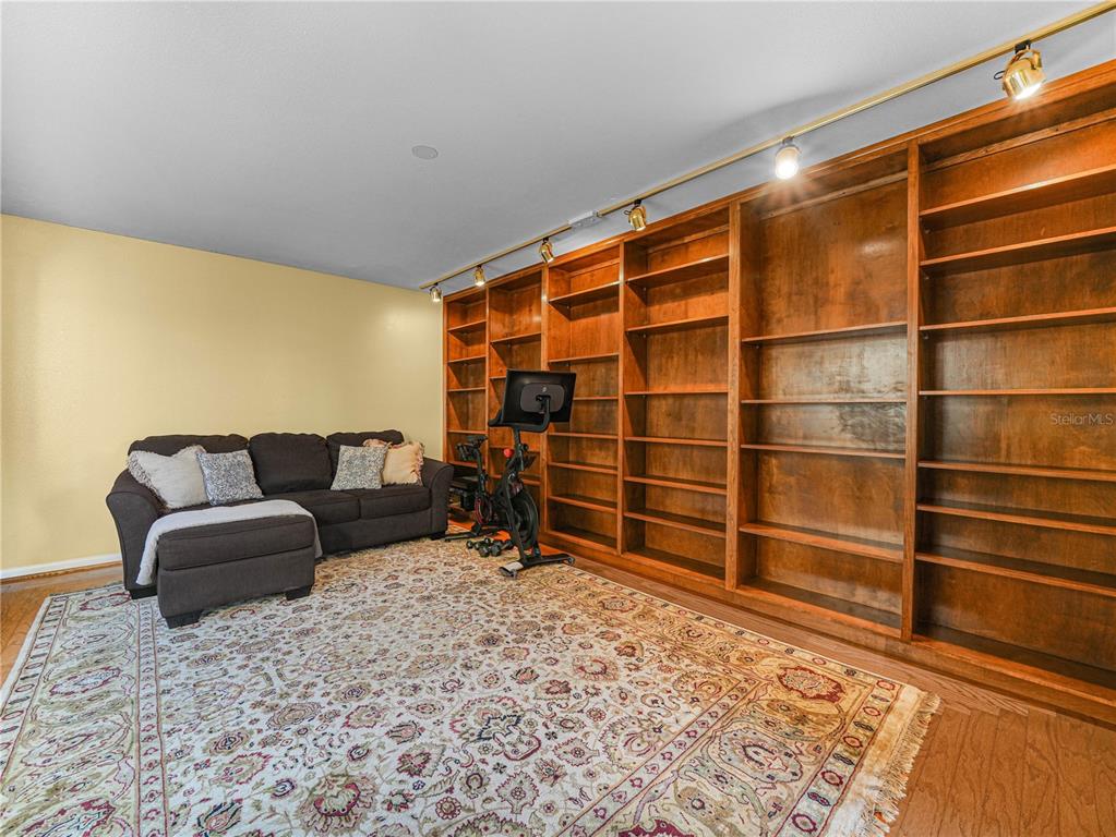 3 Casa Loma Way, Unit 3 Lakeland, FL 33813 - Photo 2 of 45 a livingroom with furniture and a rug