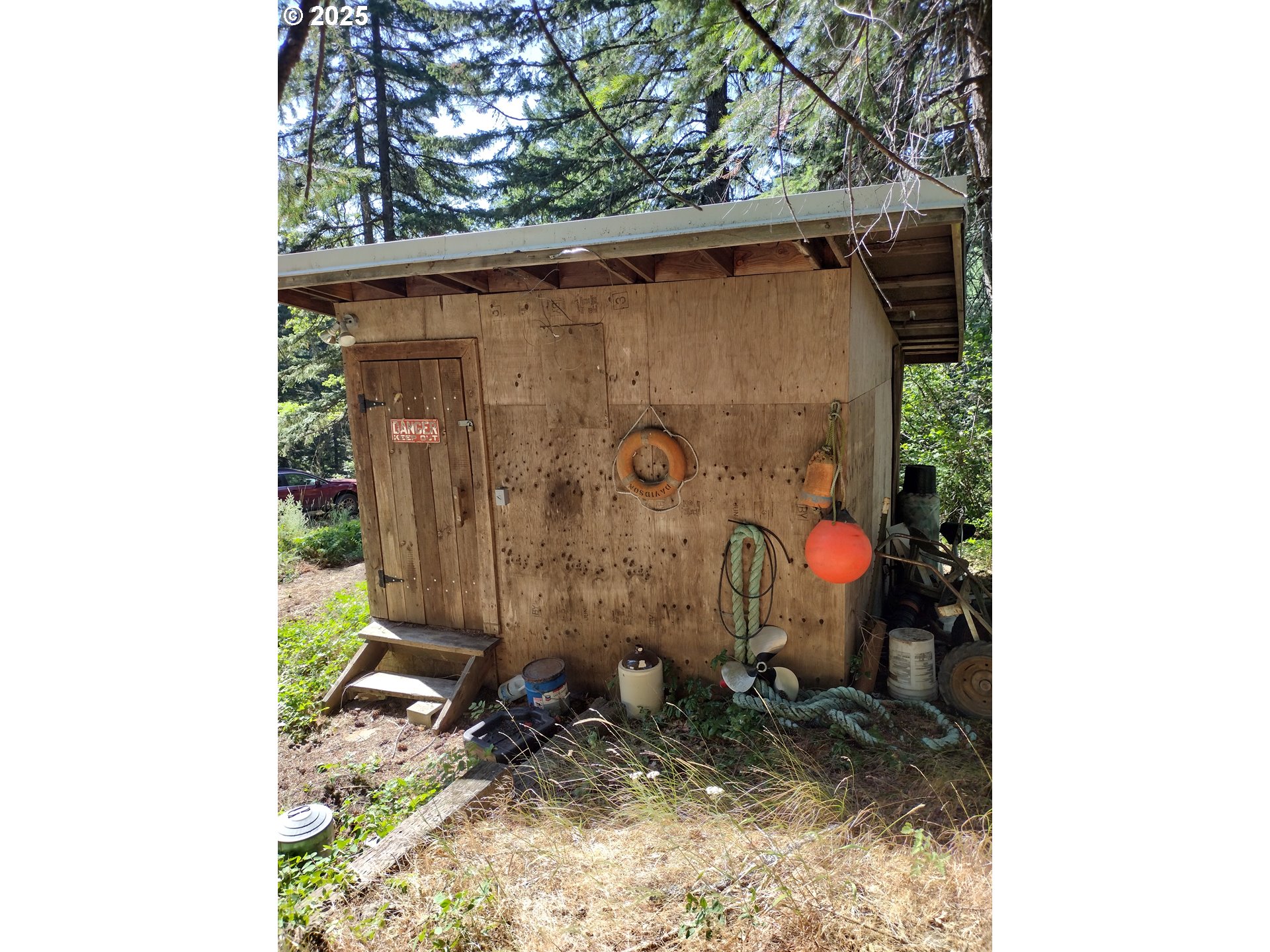 70 Appleton Road Lyle, WA 98635 - Photo 8 of 15 a backyard of a house