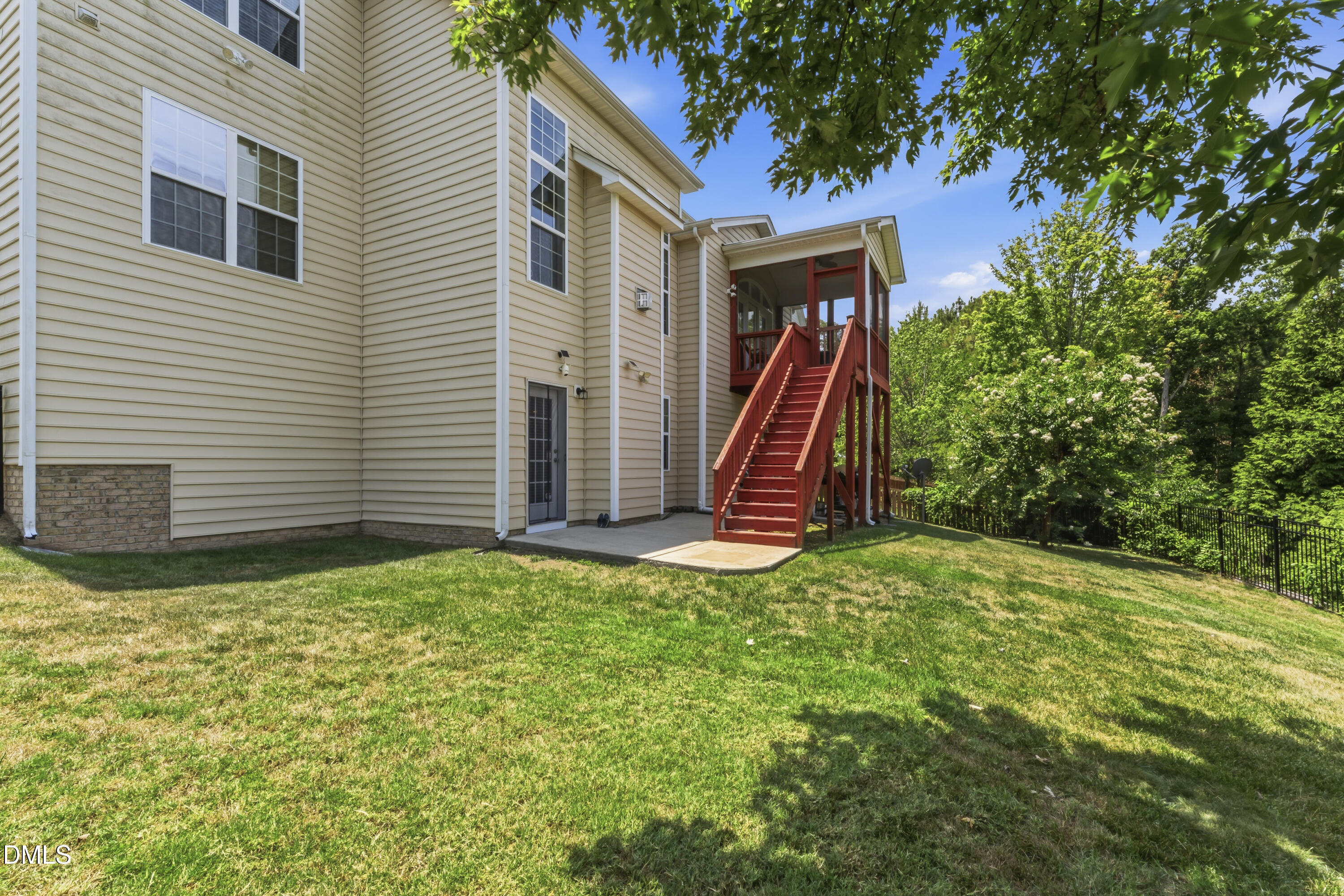 407 Powers Ferry Road Cary, NC 27519 - Photo 55 of 64 photos_high_resolution_DSC01519