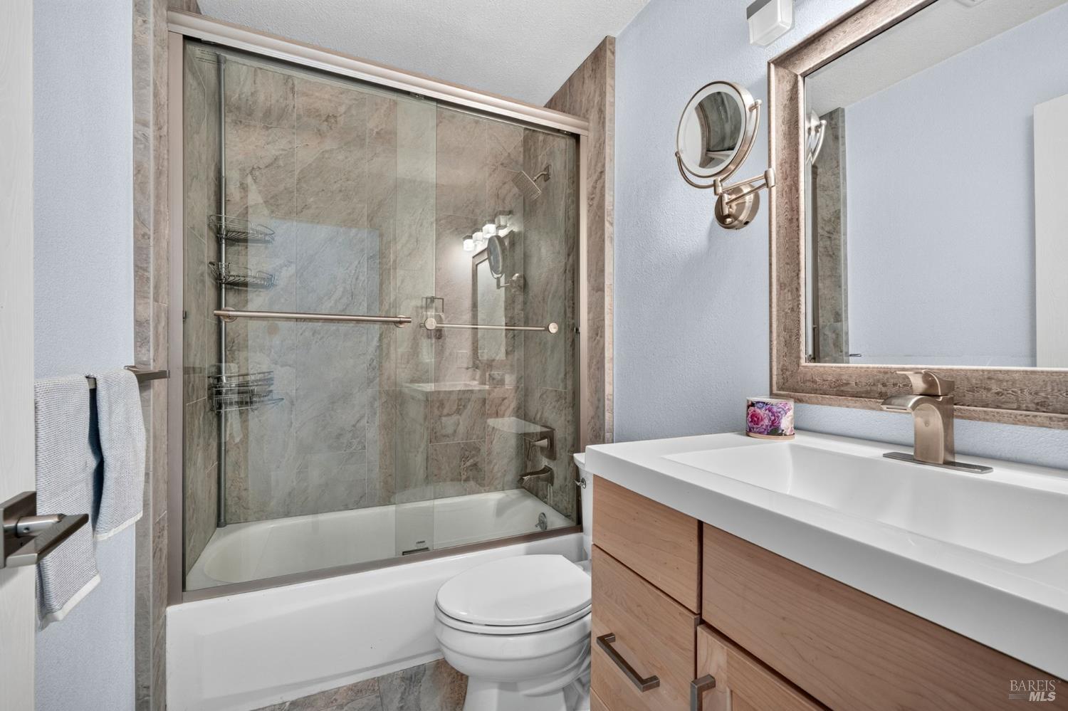 842 Adobe Drive Santa Rosa, CA 95404 - Photo 20 of 32 Hall bathromm