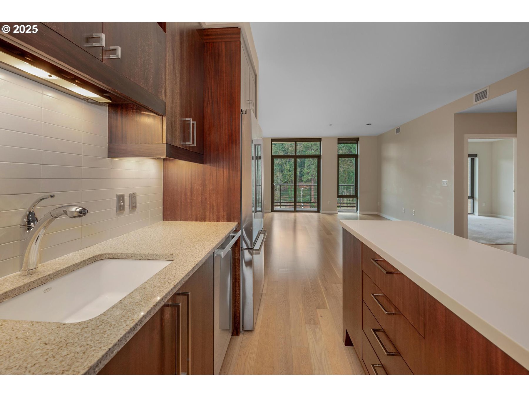 2351 Northwest Westover Road, Unit 806 Portland, OR 97210 - Photo 12 of 34 Gallery Image 12