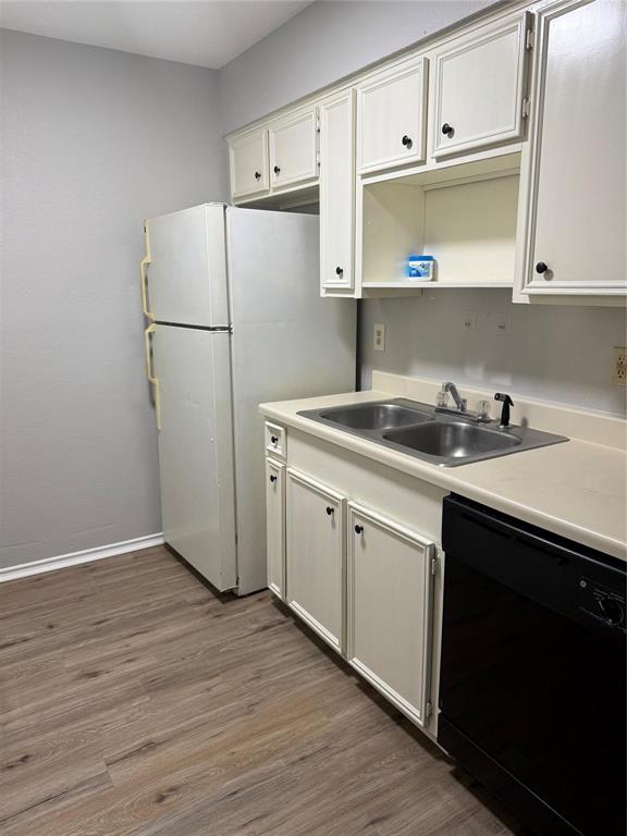 304 East Hickory Street, Unit B Kaufman, TX 75142 - Photo 4 of 11