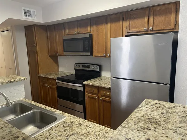 $154,900 | 2301 Basil Drive, Unit F206, Arlington, TX 76006