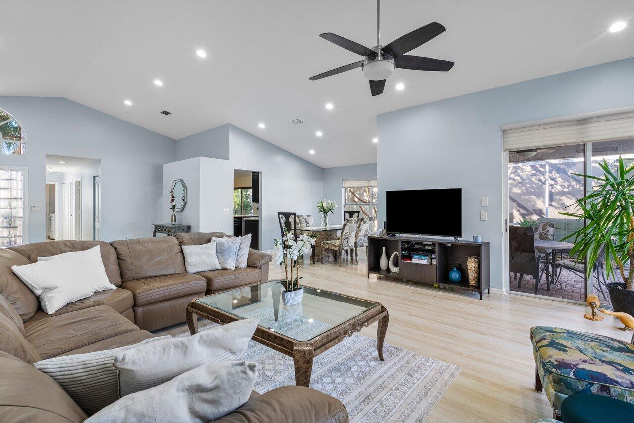 7288 Via Palomar Boca Raton, FL 33433 - Photo 13 of 66 014-7288ViaPalomar-BocaRaton-FL-33433-SM