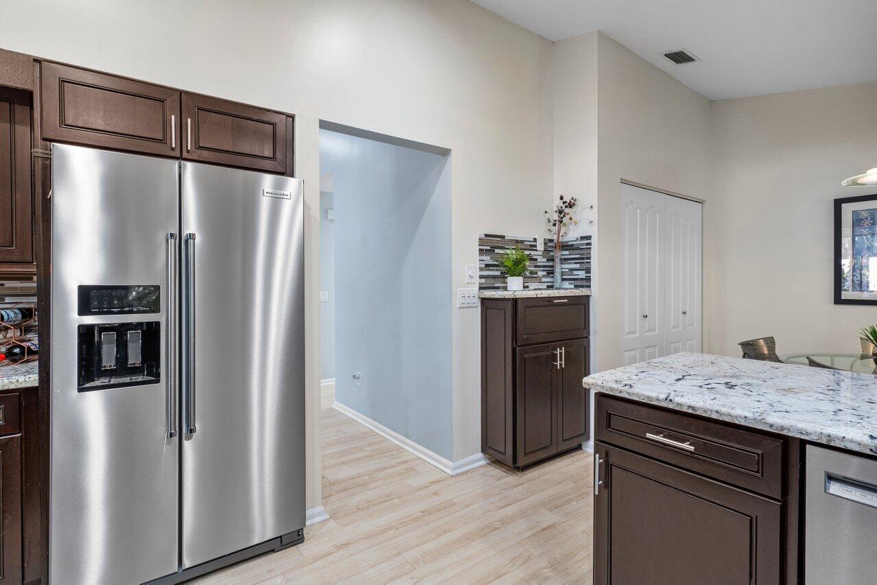 7288 Via Palomar Boca Raton, FL 33433 - Photo 19 of 66 019-7288ViaPalomar-BocaRaton-FL-33433-SM