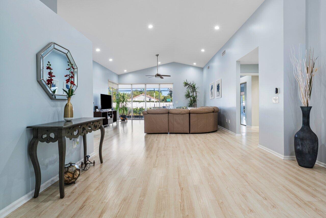 7288 Via Palomar Boca Raton, FL 33433 - Photo 6 of 66 007-7288ViaPalomar-BocaRaton-FL-33433-SM