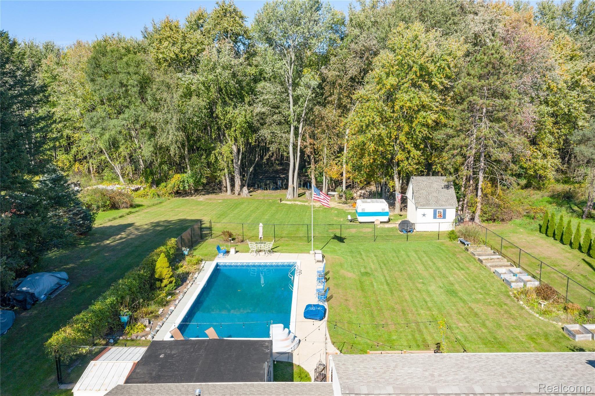 4308 Highland Road Highland, MI 48357 - Photo 50 of 60 Exteriors (7 of 29).jpg