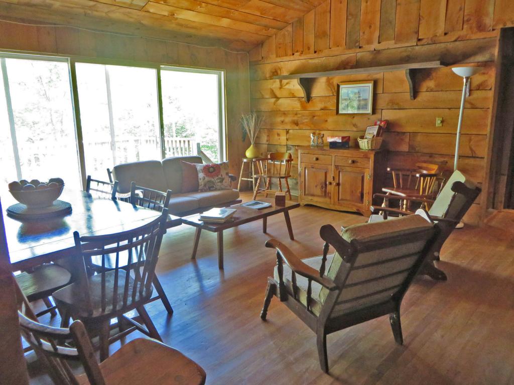35 Country Club Road West Dover, VT 05356 - Photo 5 of 17