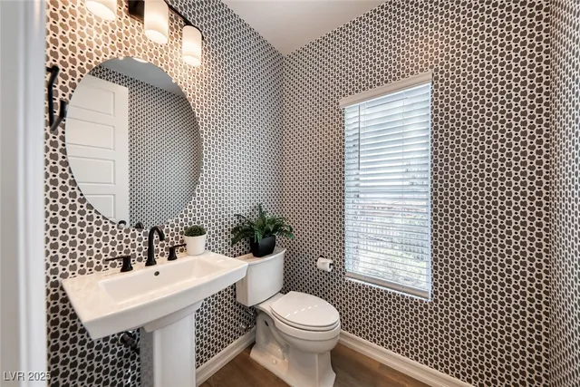 $2,400 | 148 Kimberlite Drive, Henderson, NV 89011