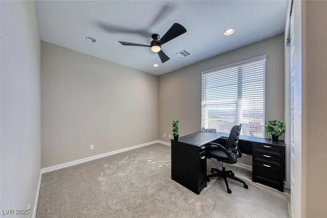 $2,400 | 148 Kimberlite Drive, Henderson, NV 89011