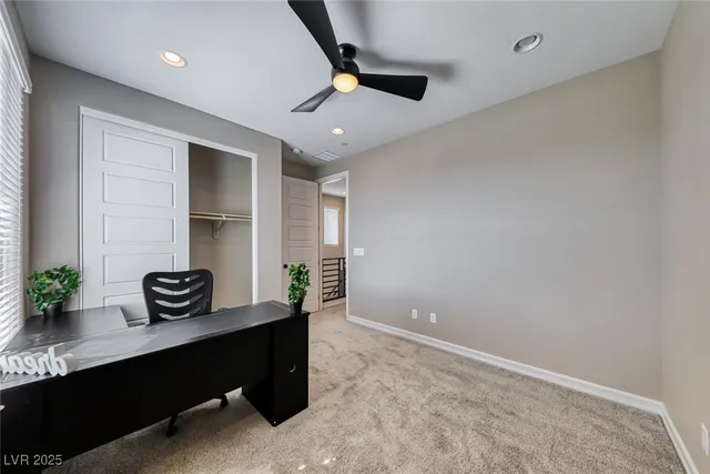 $2,400 | 148 Kimberlite Drive, Henderson, NV 89011