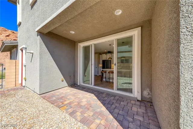 $2,400 | 148 Kimberlite Drive, Henderson, NV 89011