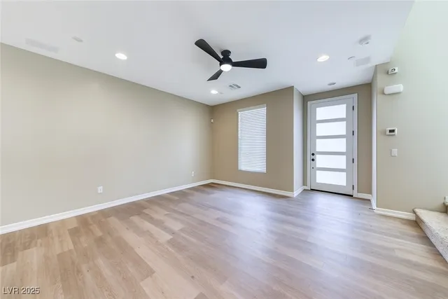 $2,400 | 148 Kimberlite Drive, Henderson, NV 89011