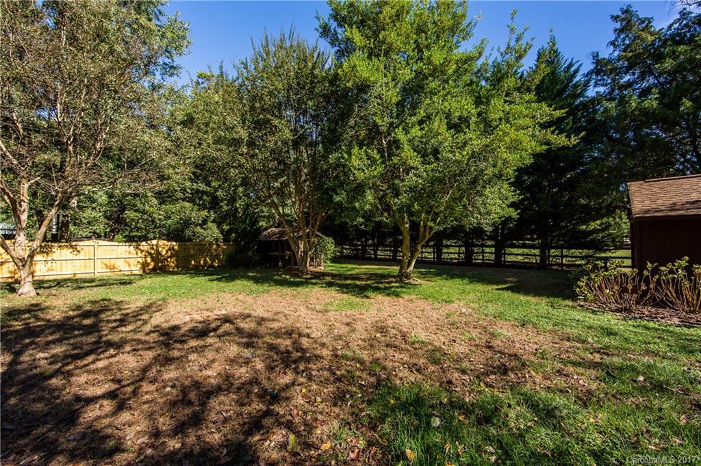 1229 Rock Point Road Charlotte, NC 28270 - Photo 14 of 15 Gallery Image 14