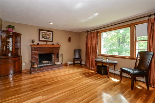 93 Old Post Road Walpole, MA 02032 - Photo 7 of 19 Gallery Image 7