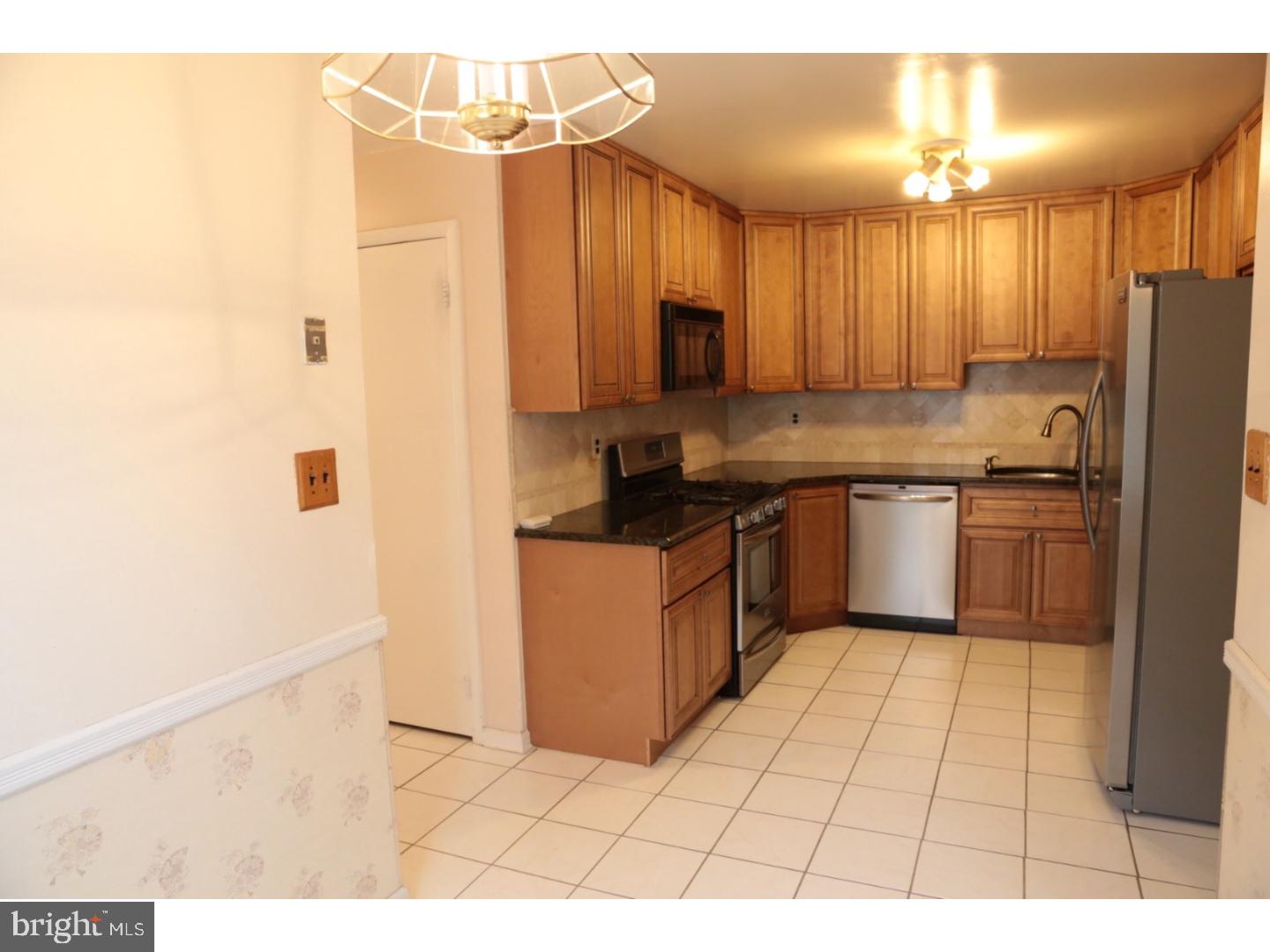 112 Pebble Road Hightstown, NJ 08520 - Photo 8 of 21 Kitchen