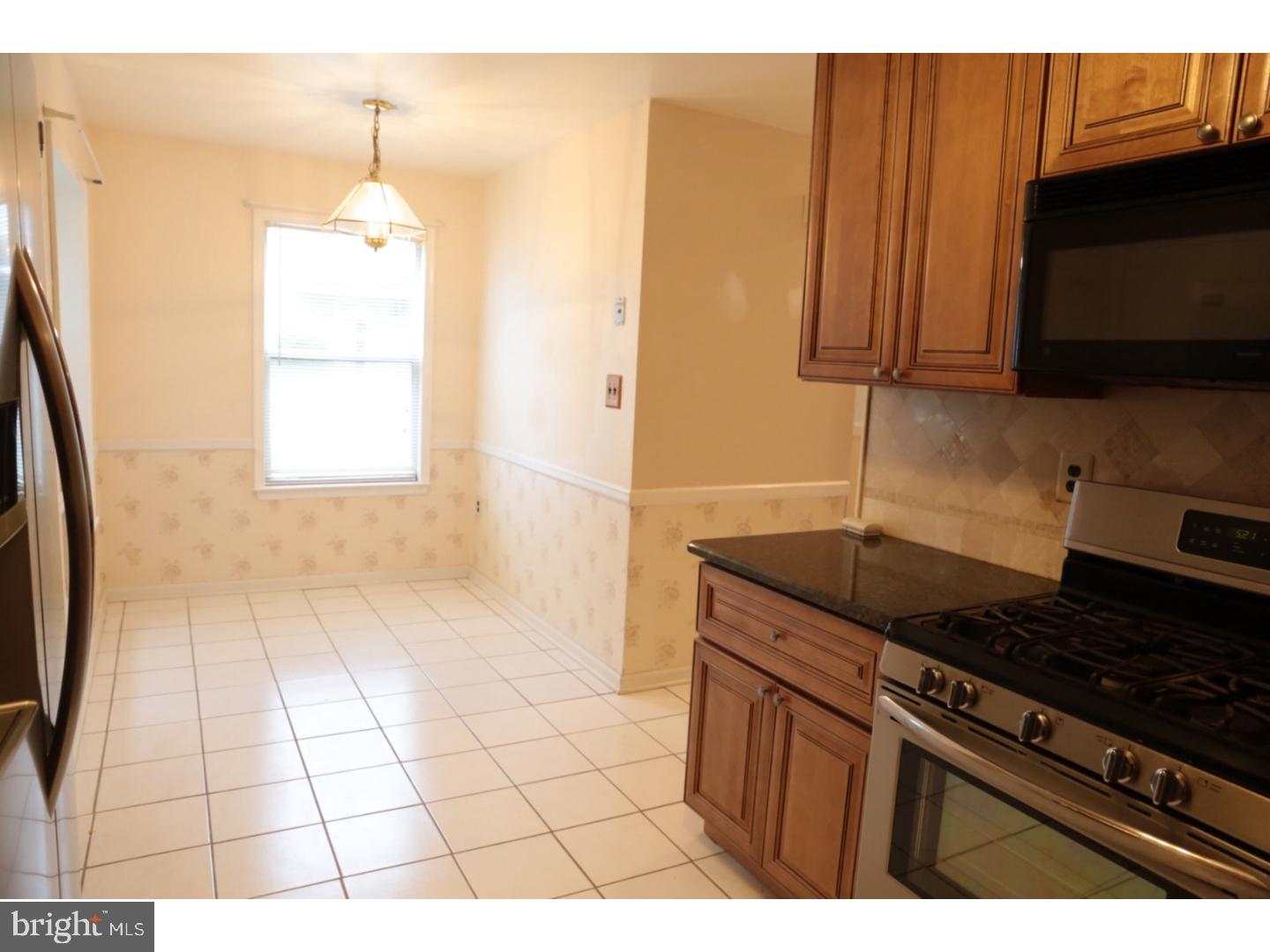 112 Pebble Road Hightstown, NJ 08520 - Photo 9 of 21 Kitchen