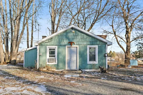 $995,000 | 4917 Wayside Drive, McHenry, IL 60051