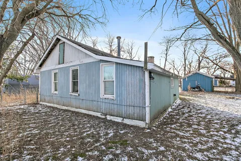 $995,000 | 4917 Wayside Drive, McHenry, IL 60051