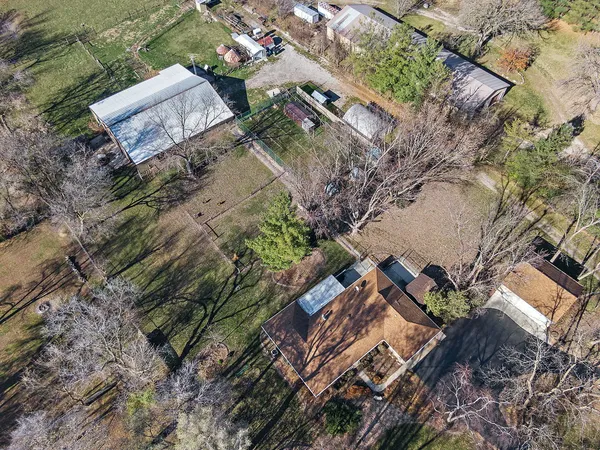 $995,000 | 4917 Wayside Drive, McHenry, IL 60051