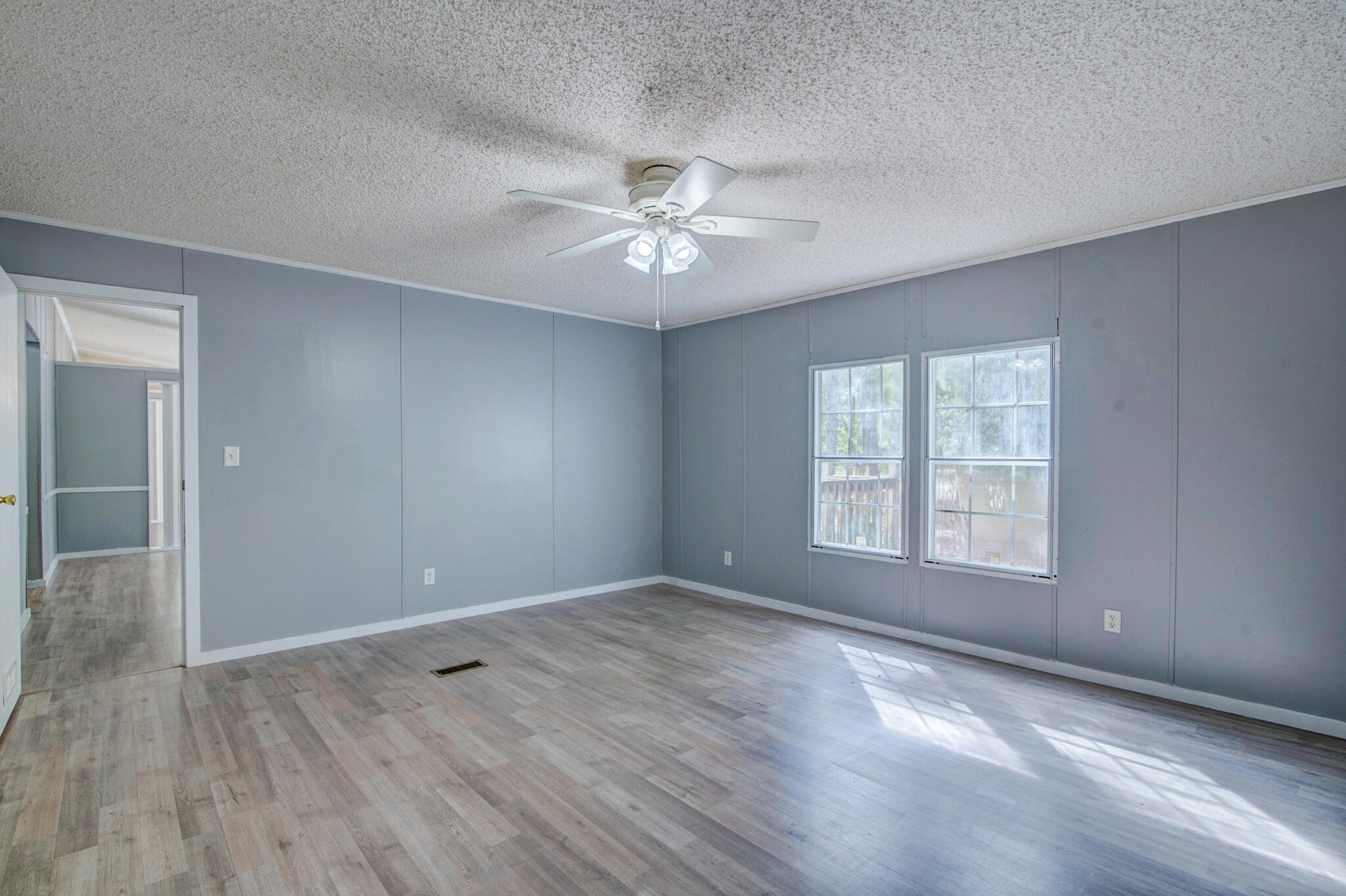 5724 Blufton Road Hollywood, SC 29449 - Photo 12 of 40 5724 Blufton-21