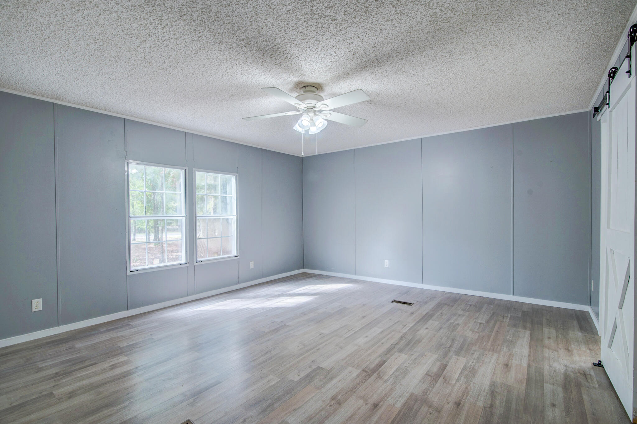 5724 Blufton Road Hollywood, SC 29449 - Photo 9 of 40 5724 Blufton-18