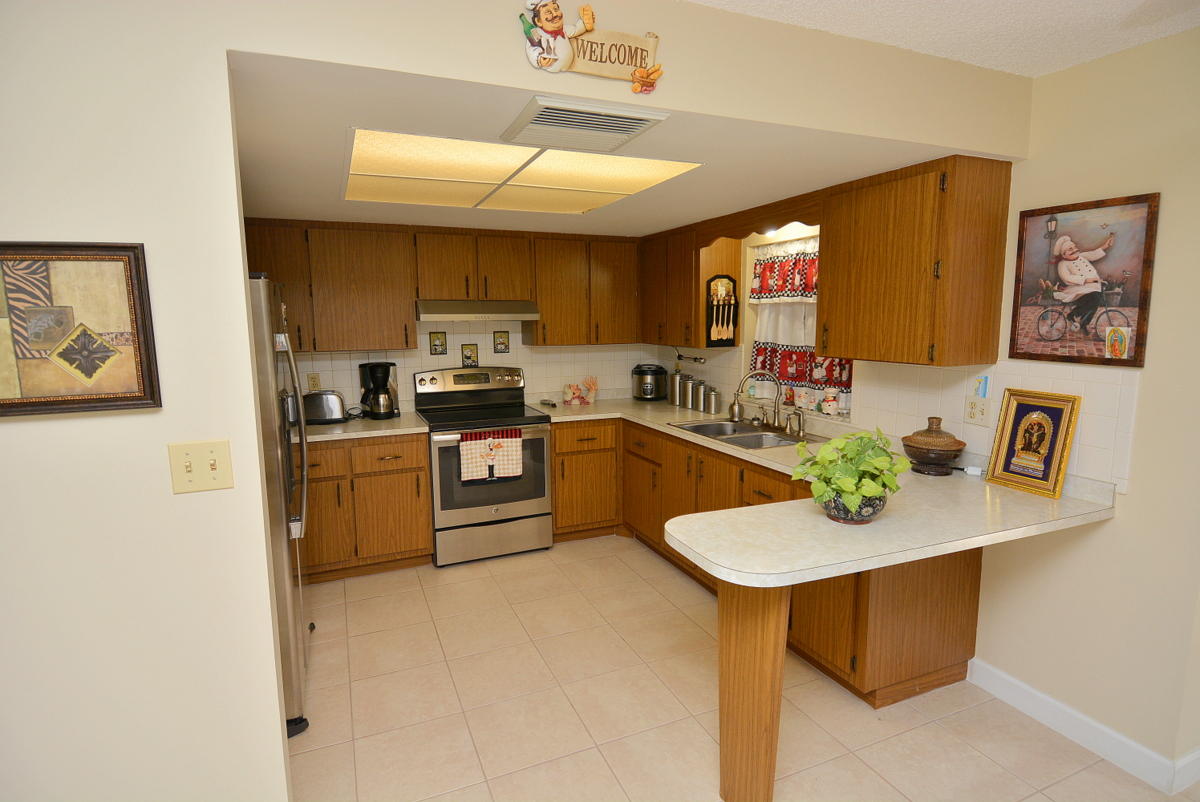 7006 Kenwood Road Fort Pierce, FL 34951 - Photo 22 of 55 22 kitchen 2
