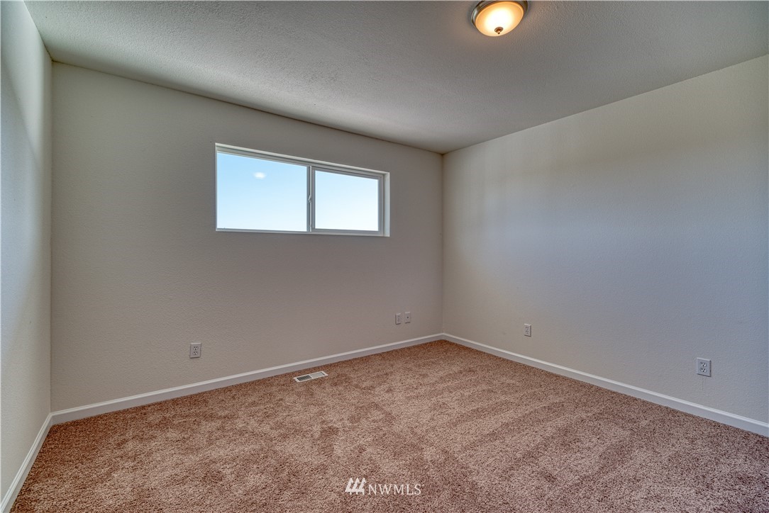 695 Ogden Road Castle Rock, WA 98611 - Photo 15 of 40 Gallery Image 15