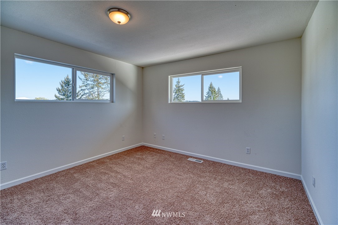 695 Ogden Road Castle Rock, WA 98611 - Photo 22 of 40 Gallery Image 22