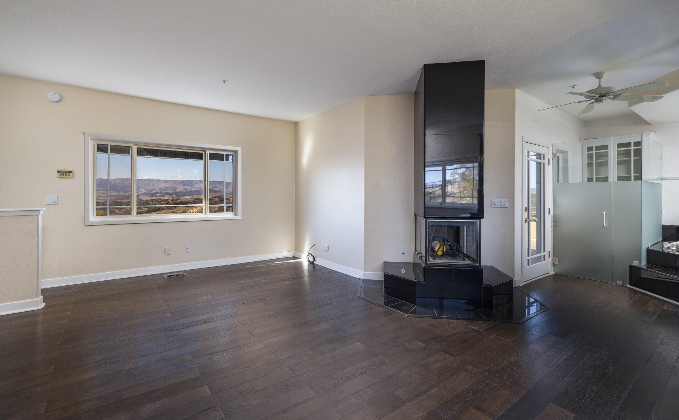 1833 Cougar Ridge Road Buellton, CA 93427 - Photo 14 of 53 Primary Suite 1