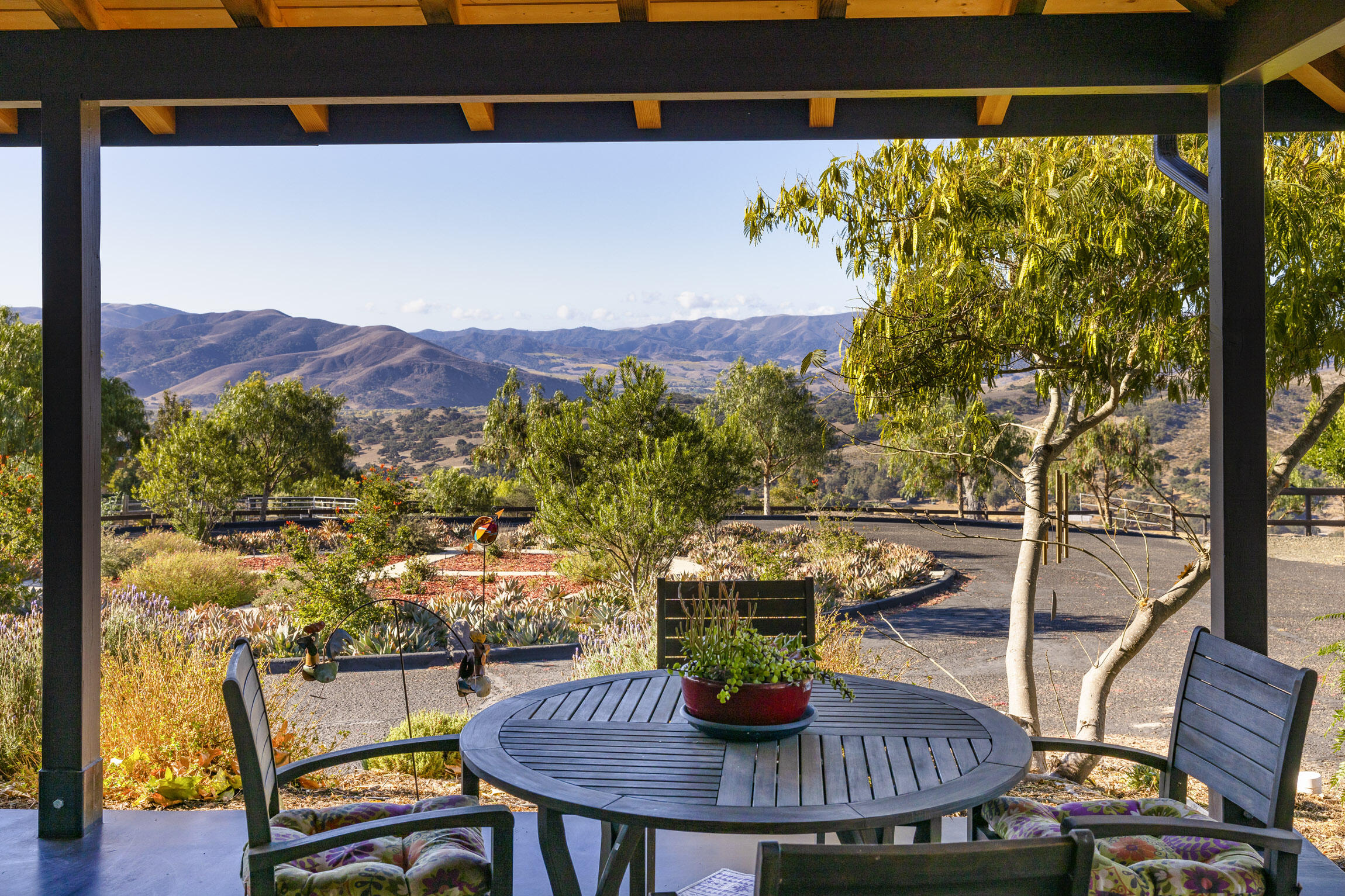 1833 Cougar Ridge Road Buellton, CA 93427 - Photo 5 of 53 Front Porch View