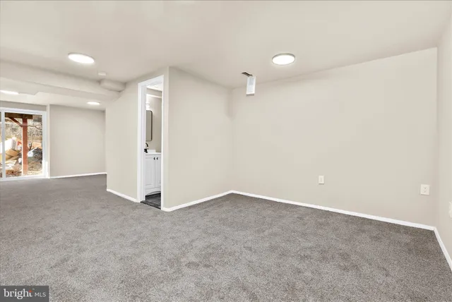 $299,900 | 8223 Coatsbridge Court, Severn, MD 21144