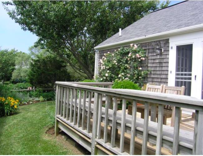 3 Towaddy Road Nantucket, MA 02554 - Photo 5 of 22 Gallery Image 5