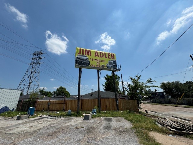1602 Collingsworth Street Houston, TX 77009 - Photo 8 of 15 a view of a sign board