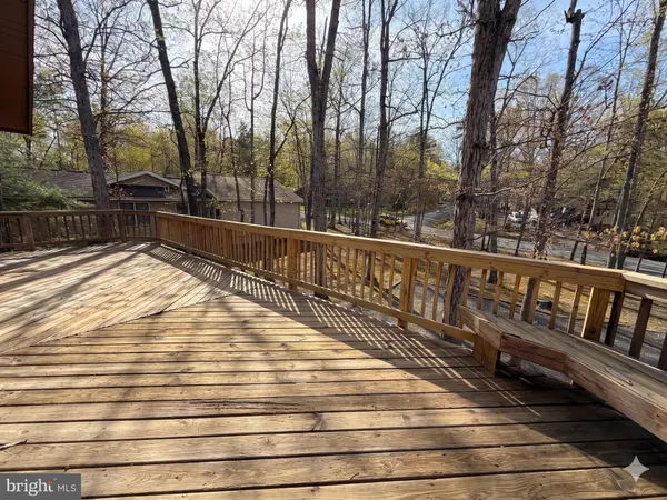 $2,595 | 3621 Lakeview Parkway, Locust Grove, VA 22508