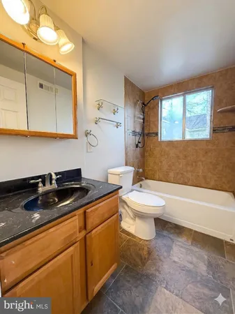 $2,595 | 3621 Lakeview Parkway, Locust Grove, VA 22508