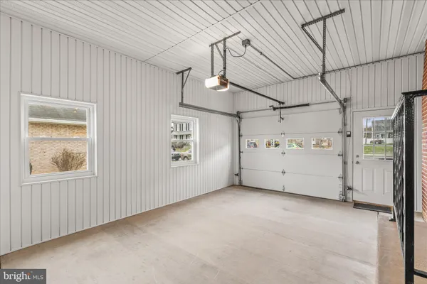 a view of a garage