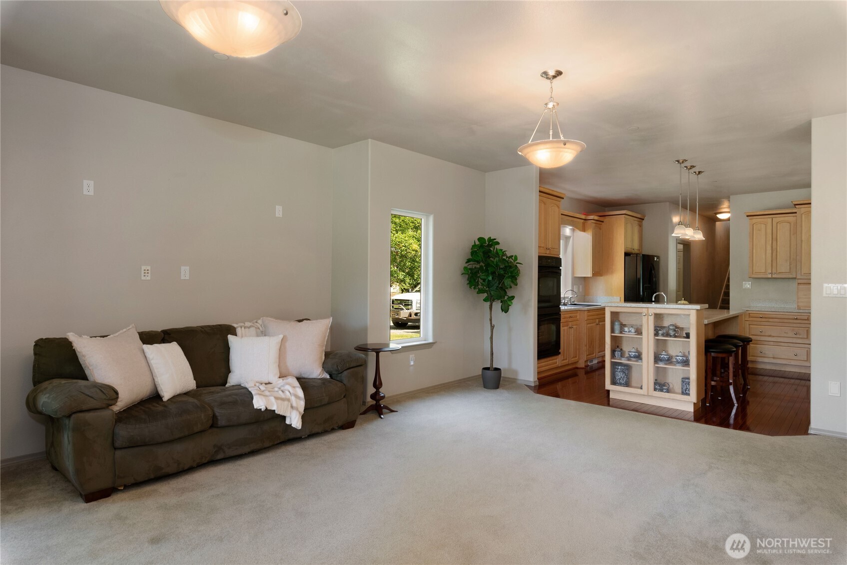 323 East Alderwood Road Belfair, WA 98528 - Photo 12 of 38