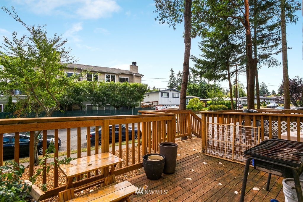 3109 Northeast 11th Place Renton, WA 98056 - Photo 10 of 19 Gallery Image 10