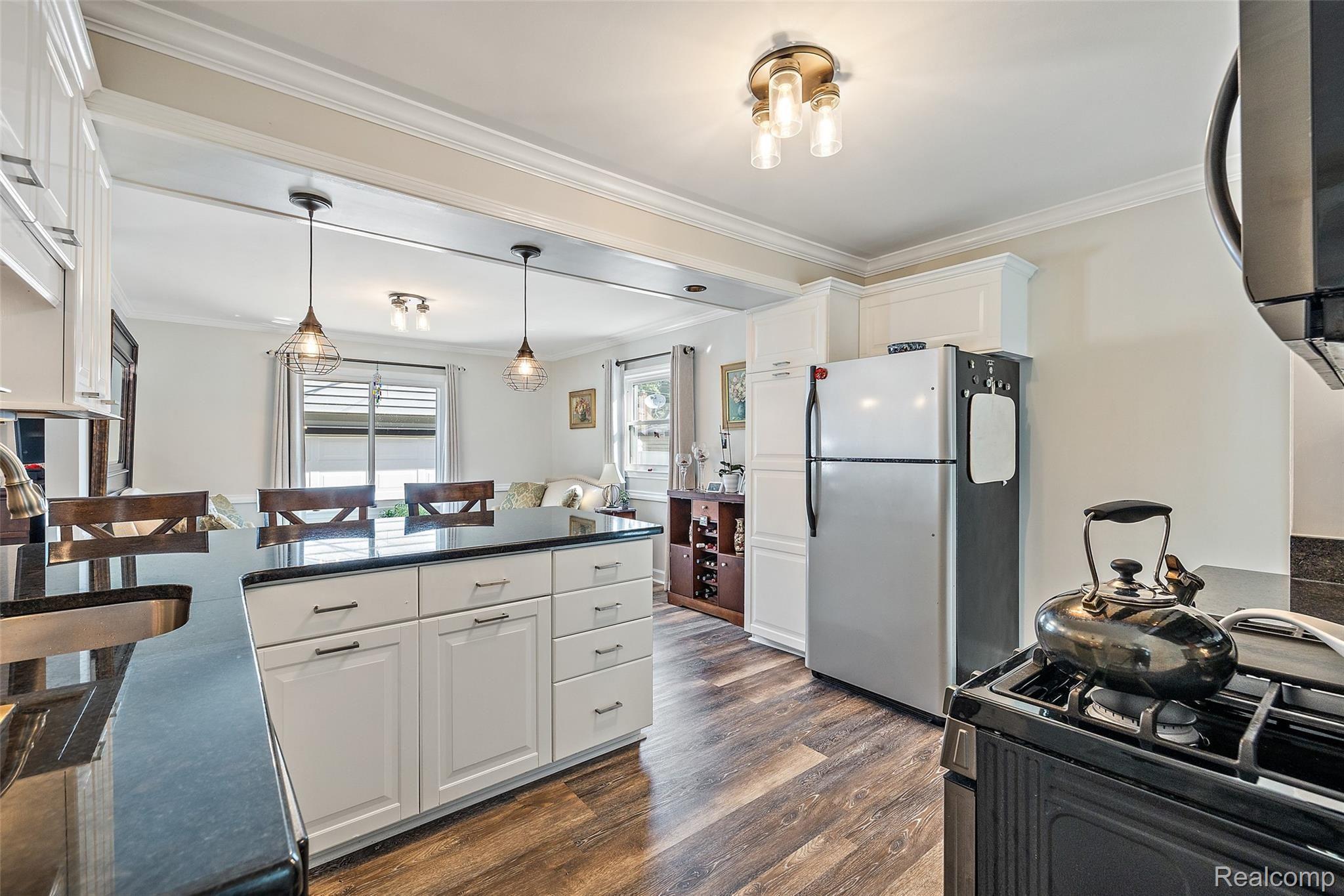 2392 Columbia Road Berkley, MI 48072 - Photo 23 of 55 2392 Columbia Rd-23.jpg