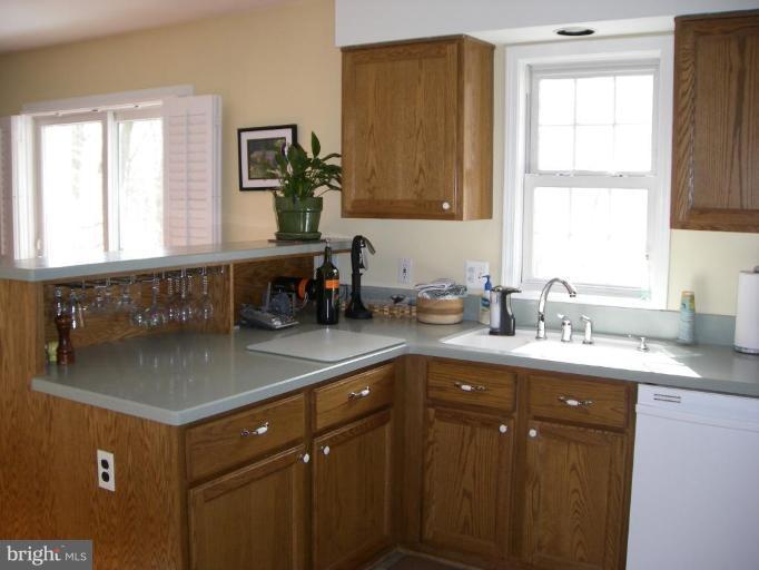 3890 Point Of Rocks Road Jefferson, MD 21755 - Photo 14 of 29 Kitchen #3
