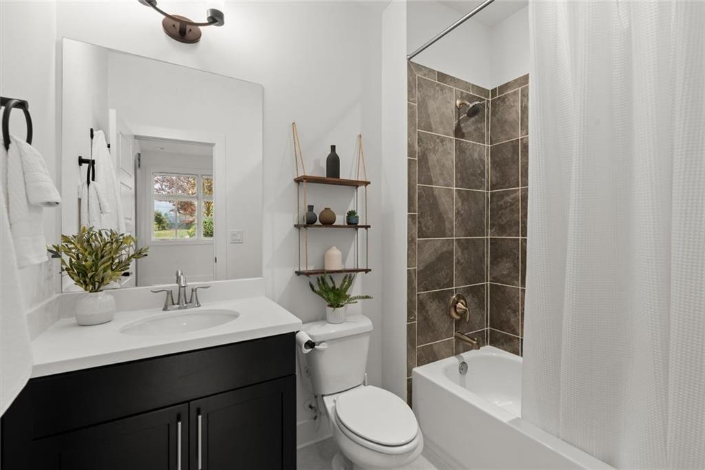 1910 Bay Line Lane Atlanta, GA 30318 - Photo 19 of 39