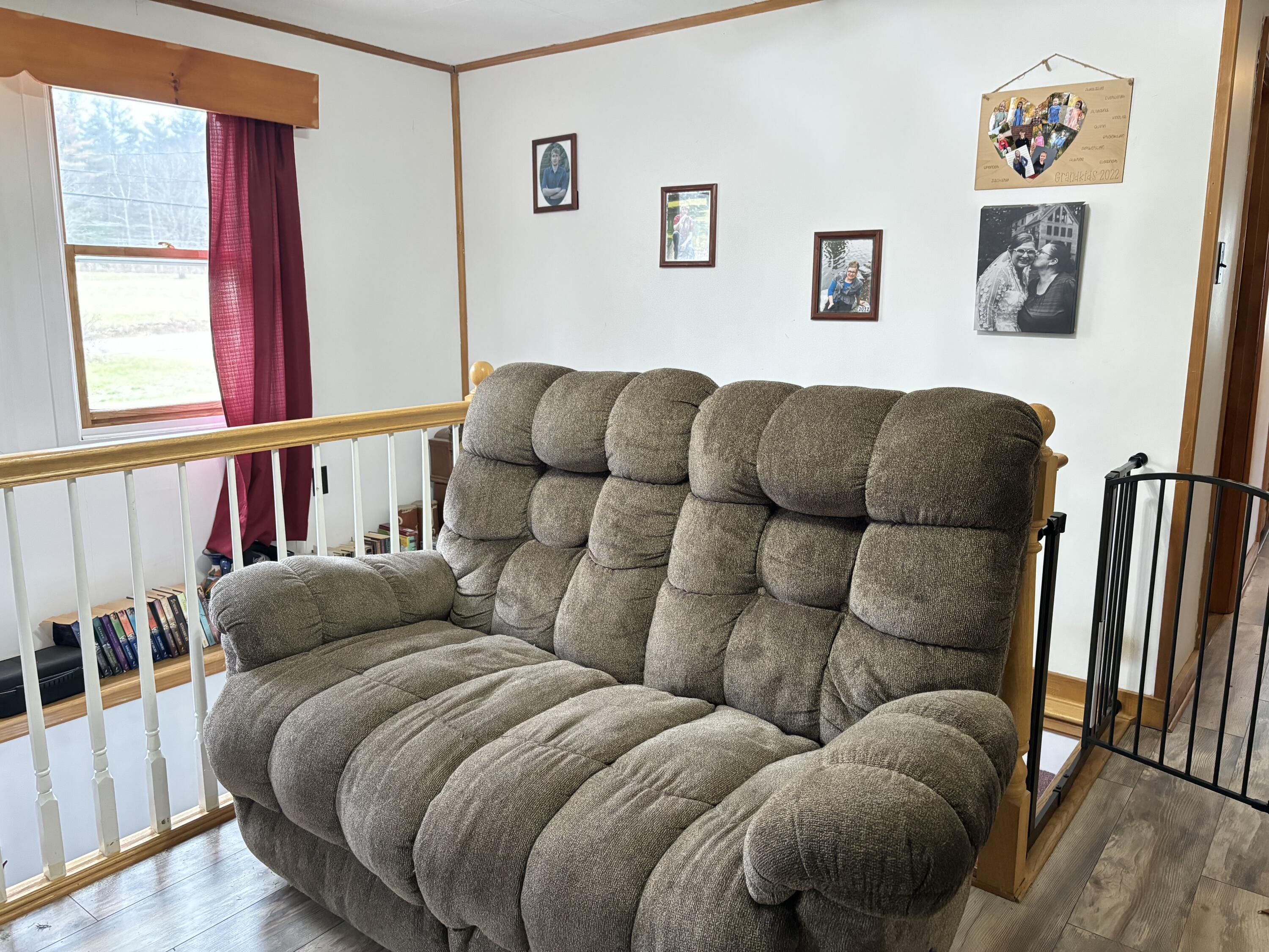 115 North Searsport Road Frankfort, ME 04438 - Photo 8 of 22 Livingroom