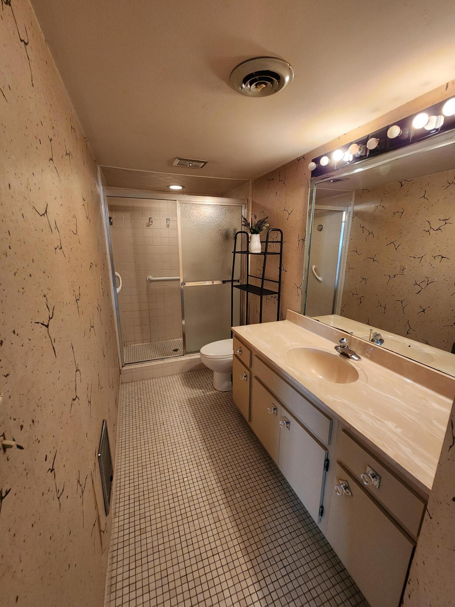 1730 West Green Tree Road, Unit 305 Glendale, WI 53209 - Photo 19 of 37 2nd Bathroom