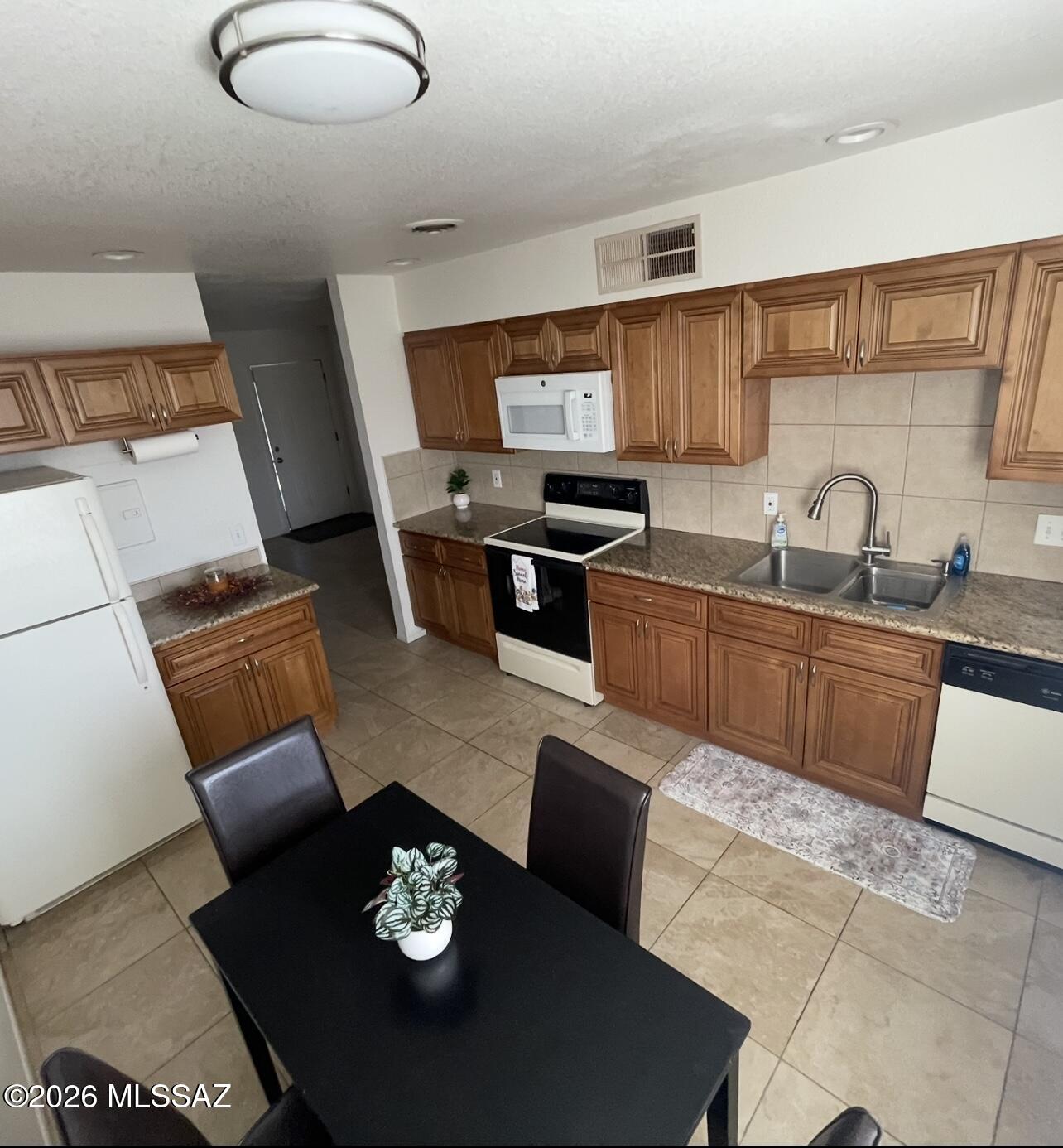 1233 East Halcyon Road, Unit 5 Tucson, AZ 85719 - Photo 2 of 11