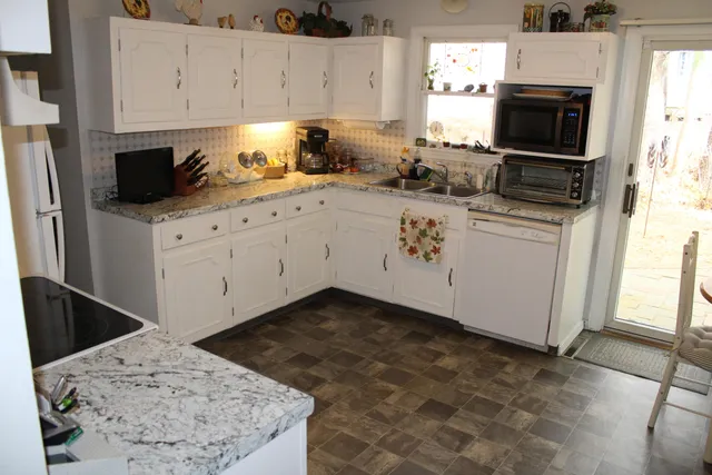 $320,000 | 165 Cony Street, Augusta, ME 04330