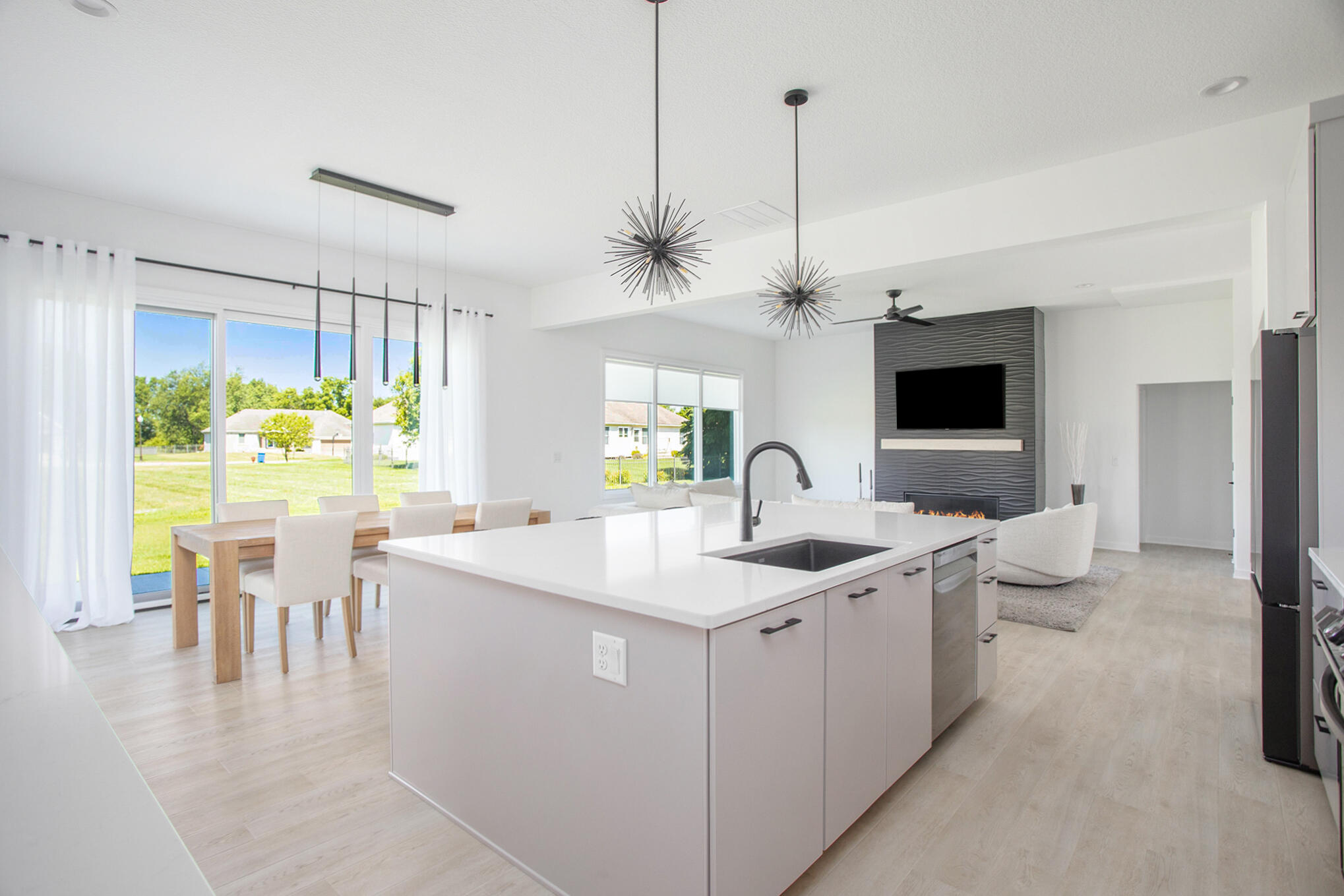 33 Shoshoni Pass Coldwater, MI 49036 - Photo 8 of 38 011_33_shoshoni_pass_coldwater_mi_49036-