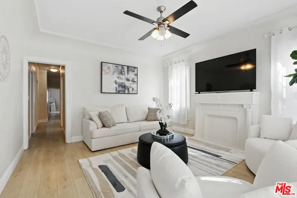 $3,400 | 442 North Orange Grove Avenue, Los Angeles, CA 90036